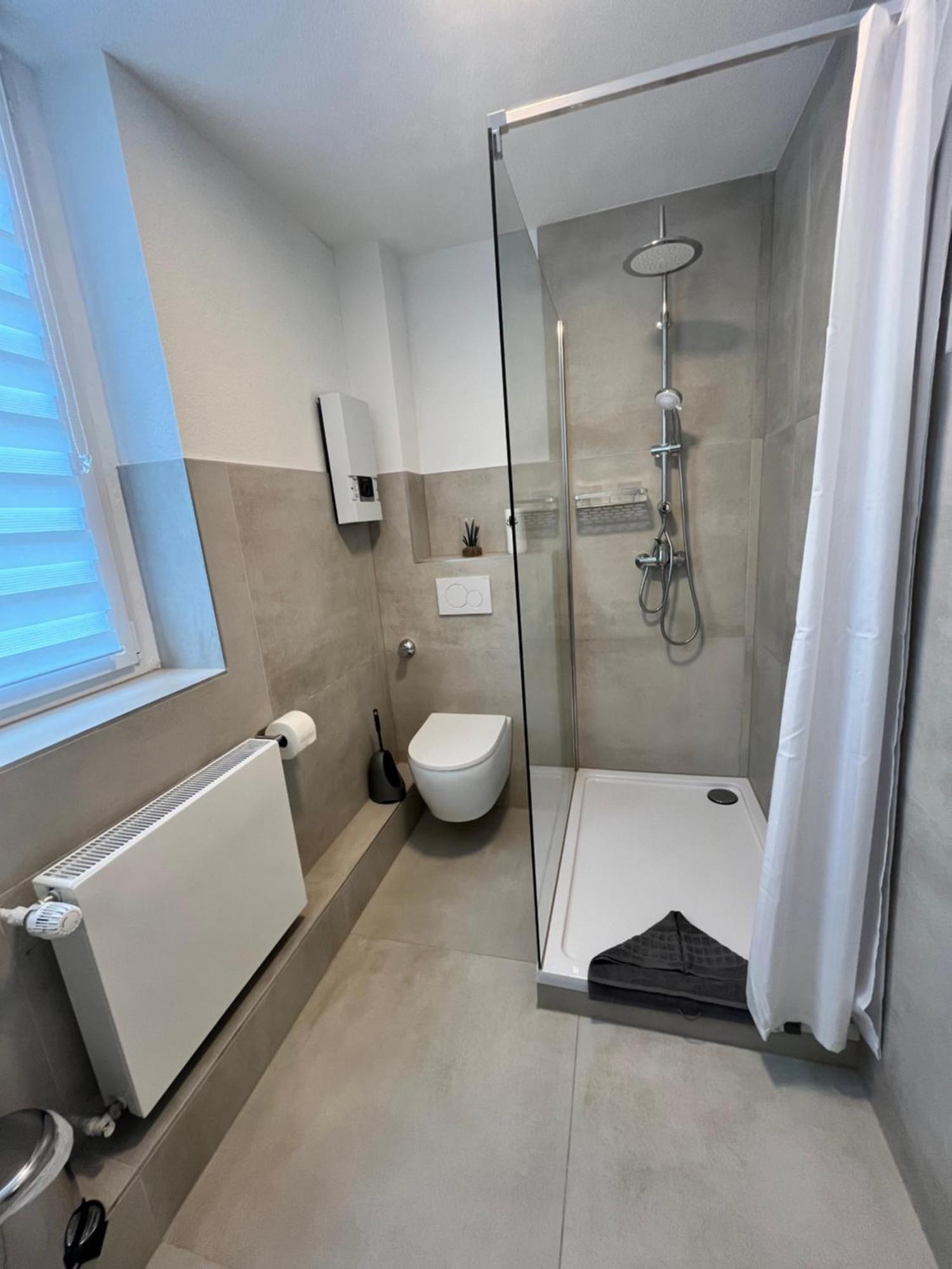 Appartment New York Naehe Duesseldorf, Messe, Hbf, City, Wifi, Helios Hospital Krefeld Eksteriør bilde