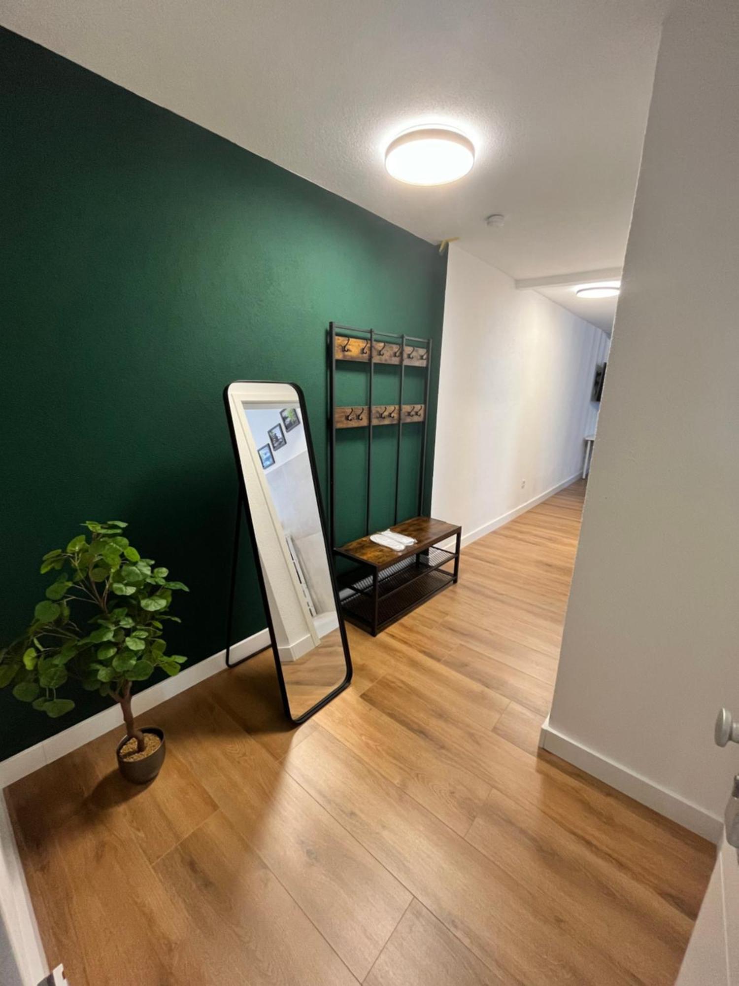 Appartment New York Naehe Duesseldorf, Messe, Hbf, City, Wifi, Helios Hospital Krefeld Eksteriør bilde